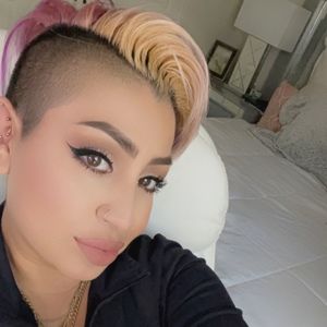 Meet your Posher, Joanna